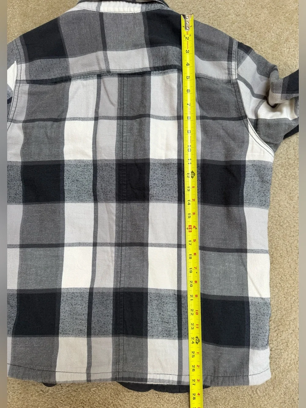 The North Face Men's Sz M Gray & Cream Plaid Snap-Up Shirt
